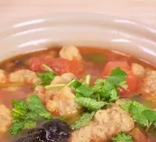 Sautéed Pork with Tomato in Clay Pot