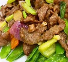 Sautéed Beef with Snow Peas