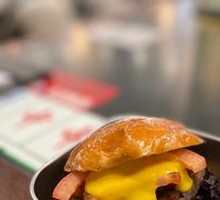Crawfish Burger