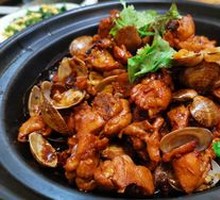 Stewed Chicken with Clams