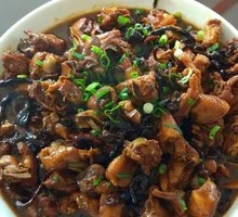 Chicken Stewed with Northeastern Hedgehog Mushrooms