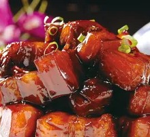 Braised Pork Belly with Garlic