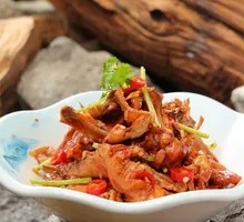 Spicy Chicken Frame Salad