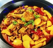 Northeast Stewed Goose in Iron Pot