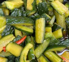 Crispy Pickled Cucumber