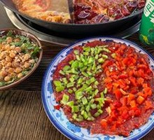 Sliced Beef with Green and Red Peppers