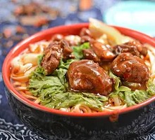 Braised Pork Rib Noodles