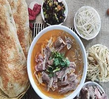 Beef Soup with Rice Noodles