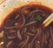 A Ge's Spicy Sour Noodles