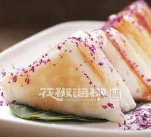 Childhood's Triangular Steamed Dumplings