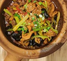 Stir-Fried Chicken Offal Hot Pot