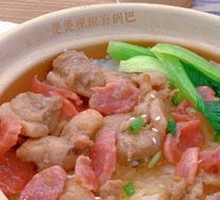 Cured Sausage and Chicken Claypot Rice
