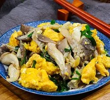 Bamboo Mushroom Stir-Fried with Eggs
