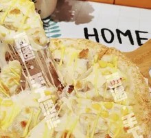 Milk-Flavored Banana Pizza