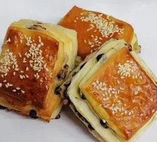 Red Bean Roll