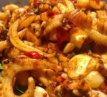 Sautéed Squid with Leeks on Iron Plate
