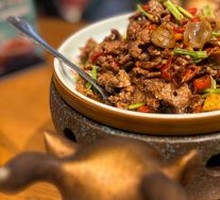 Stir-Fried Beef with Yellow Onion