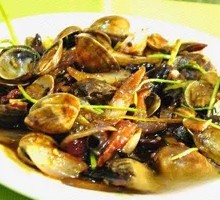 Spicy Stir-Fried Clams