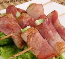 Bacon-Wrapped Scallions