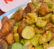 Cucumber with Fried Dough Sticks