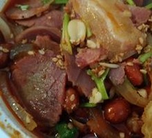 Spicy Sichuan Beef and Ox Tripe in Sour Soup