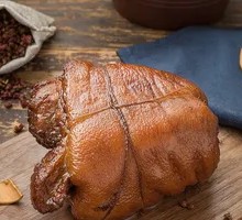 Braised Boneless Pork Shank in Sauce