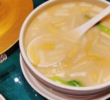 Milk Soup with Lotus Stem