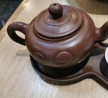 Five-fingered Peach Root Stewed Free-range Chicken