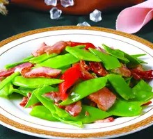 Stir-Fried Chinese Peas with Preserved Meat