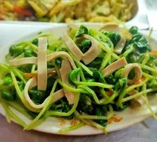 Bamboo Shoots Stir-Fried with Tofu Skin