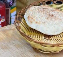 Braised Beef in Grilled Flatbread