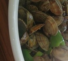 Spicy Stir-Fried Clams