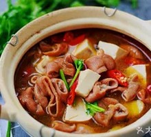Clay Pot Donkey Intestine Stew with Tofu