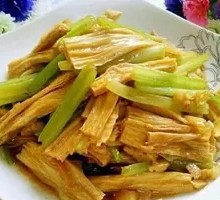 Stir-Fried Tofu Skin