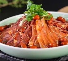 Spicy Sichuan Beef and Ox Tripe in Sour Soup