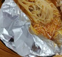 Signature Foil-Baked Scallops Rice Noodles