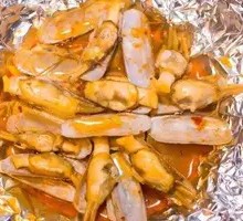 Aluminum-Wrapped Clams