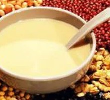 Freshly Squeezed Five-Grain Soy Milk