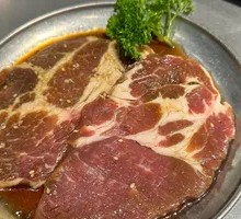 Fruit-Marinated Pork Cutlet