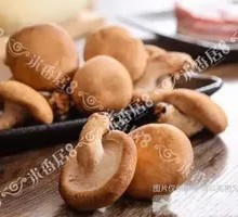 Braised Pork with Mushrooms