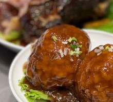 Egg Yolk Lion's Head Meatballs