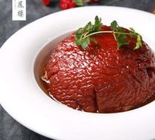 Steamed Pork Shank in Bowl