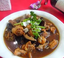 Chicken Stewed with Mushrooms and Vermicelli