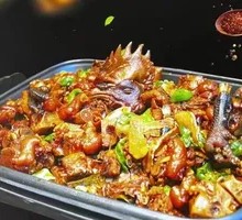 Rooster and Pig Trotter Stir-fry with Four Side Dishes