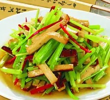 Stir-Fried Celery with Tofu Skin