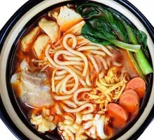 Special Clay Pot Rice Noodles