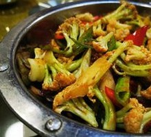 Spicy Stir-Fried Organic Cauliflower