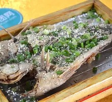 Garlic-Flavored Sea Bass