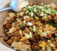 Yunnan Wild Mushroom Snowflake Beef Rice