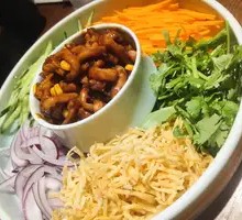 Beijing-style Shredded Pork in Soy Sauce